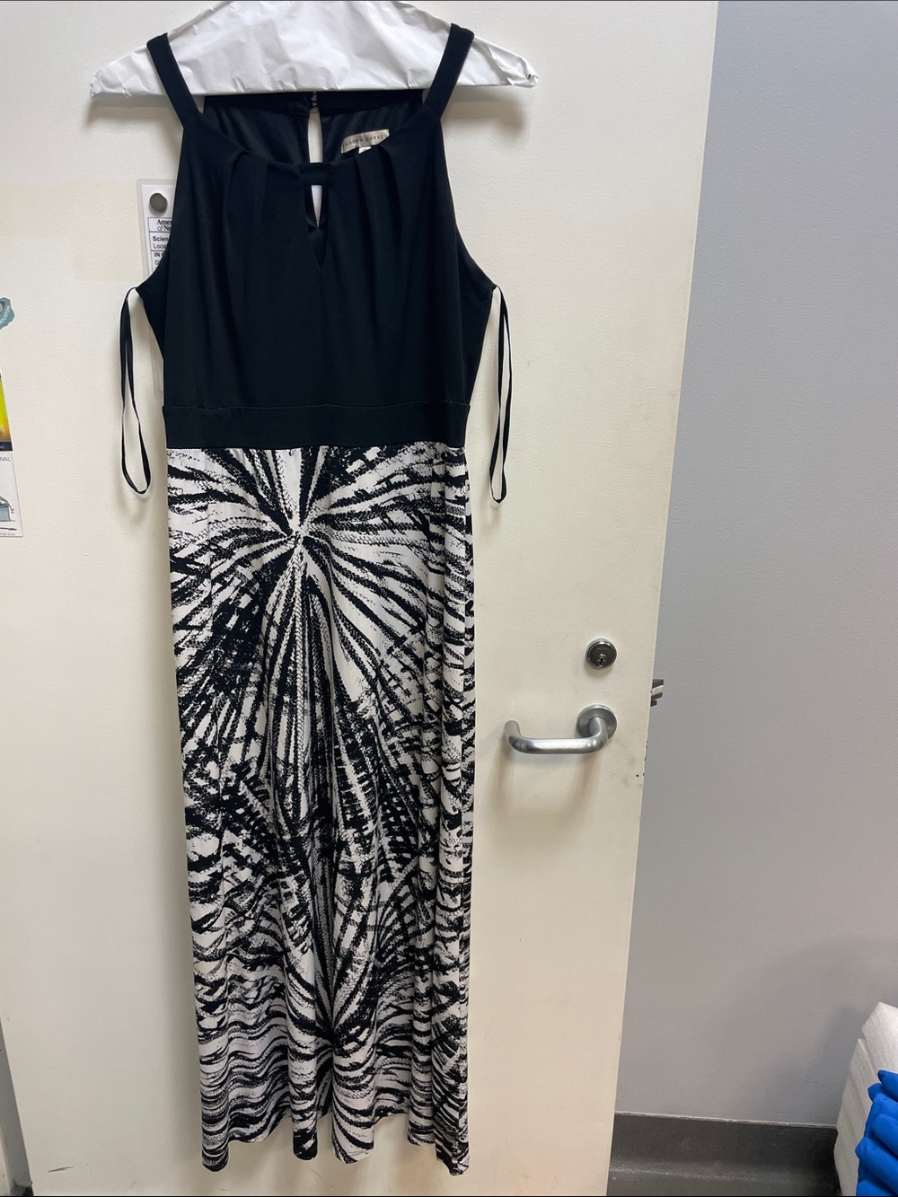 Sandra Darren Black and White Halter-Style Maxi Dress - Size 12